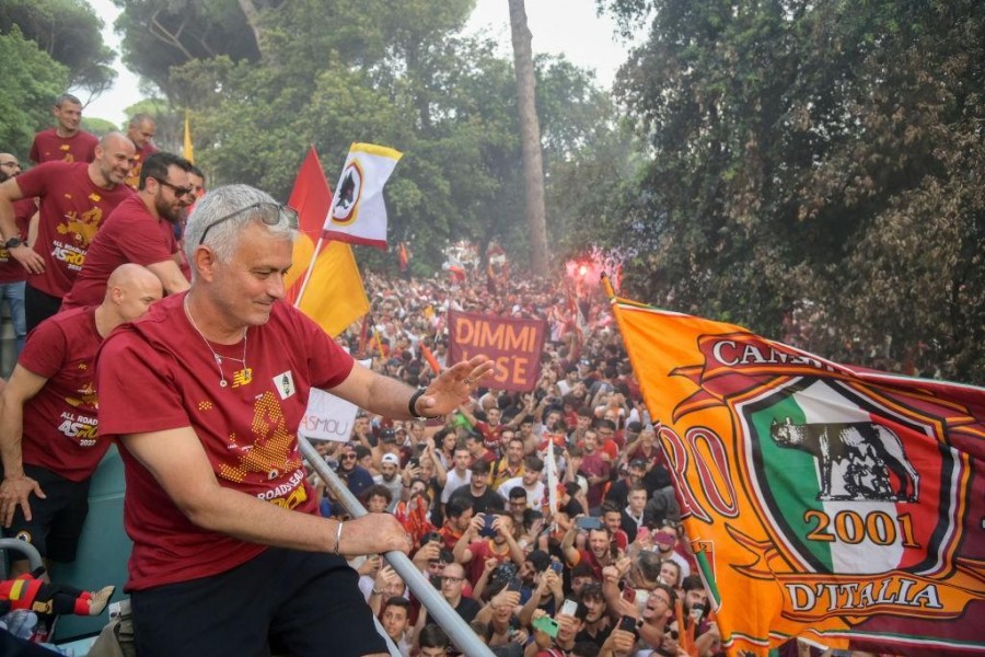 Mourinho during trophy parade on May 26 (As Roma via Getty Images)