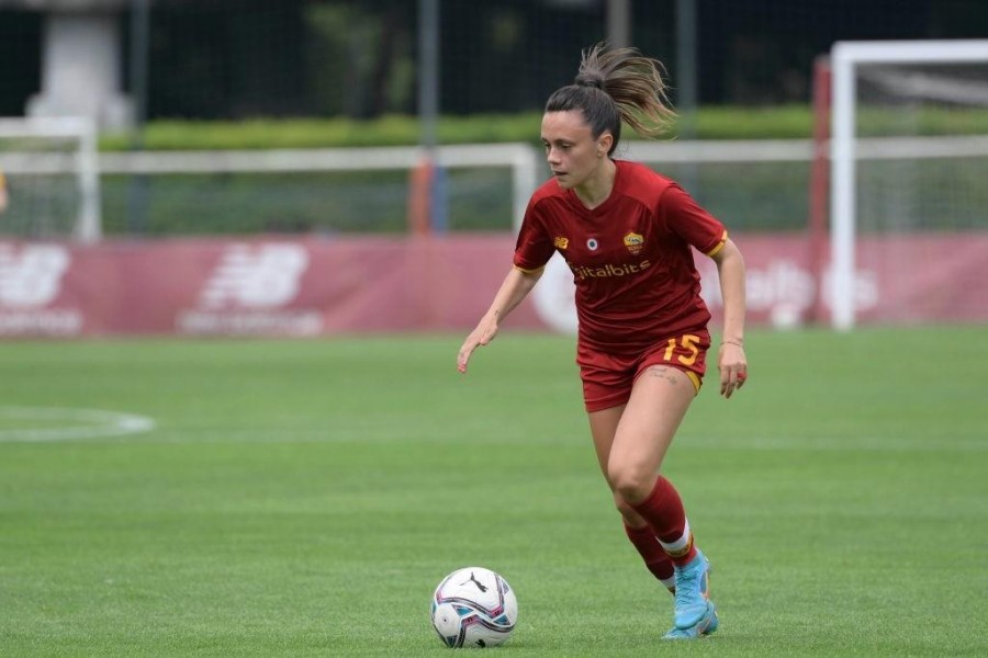 Anna Maria Serturini in azione con la maglia giallorossa (As Roma via Getty Images)