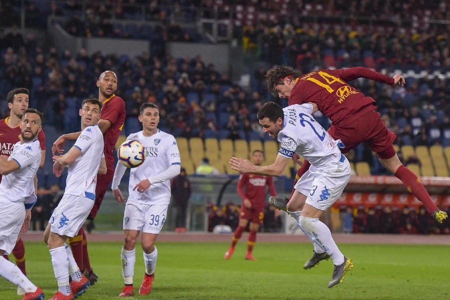 Lo stacco di Schick per il gol da tre punti, di LaPresse