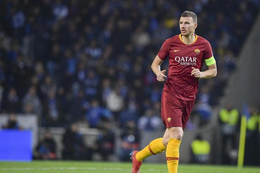 Edin Dzeko sul mercato, di LaPresse