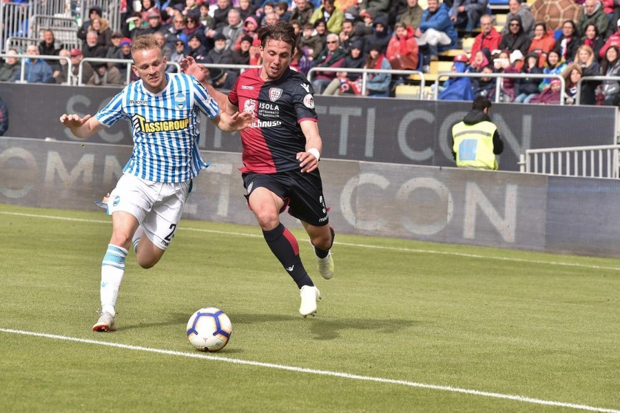 Luca Pellegrini in Cagliari-Spal, di LaPresse