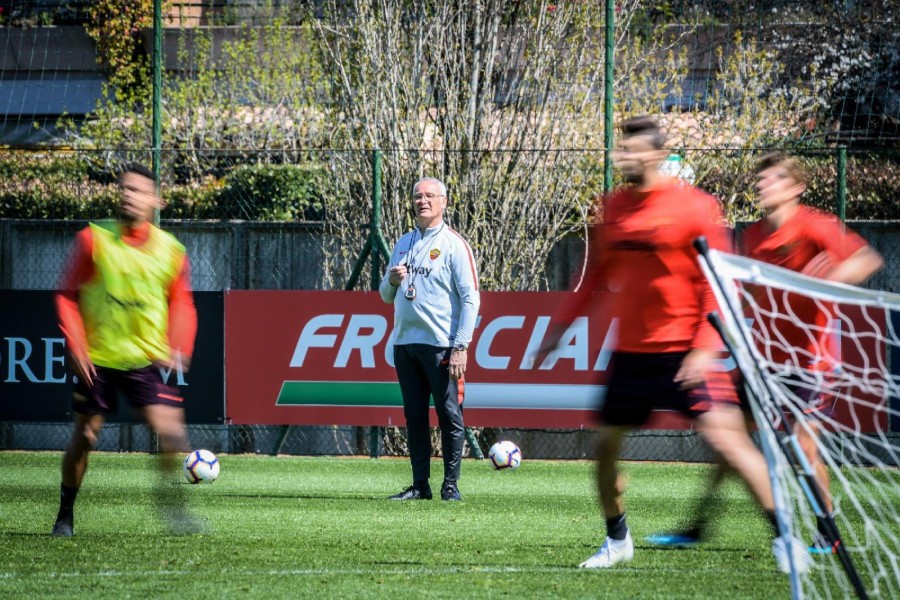 Ranieri guida l'allenamento a Trigoria, di LaPresse