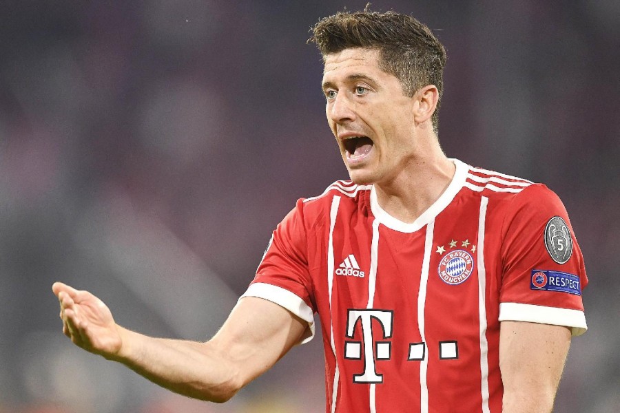 Nervi tesi tra Lewandowski e Coman in allenamento, di Sync