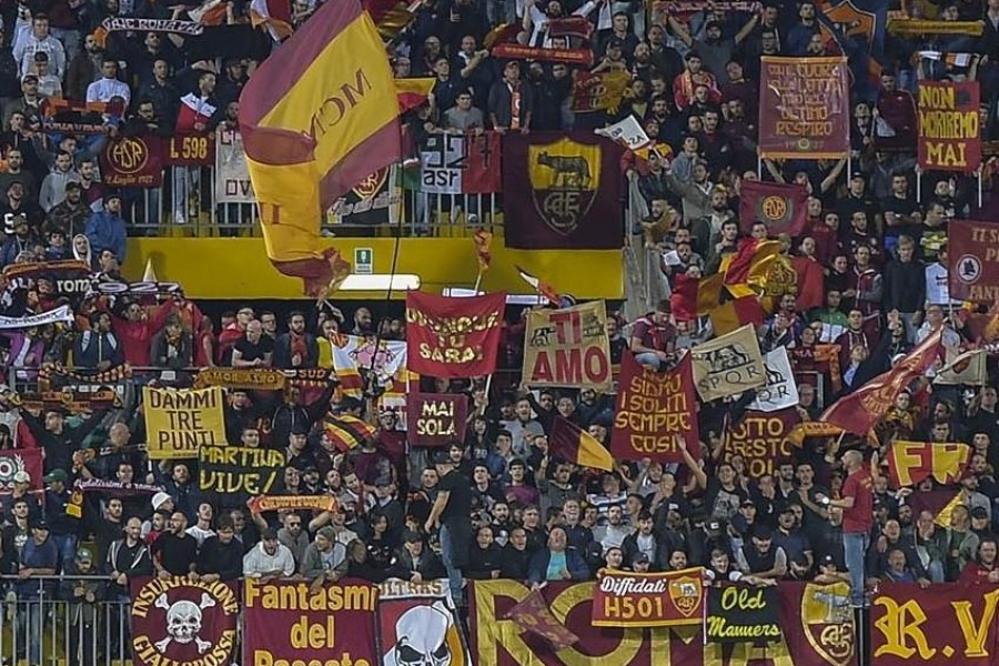 I tifosi romanisti in trasferta, di LaPresse