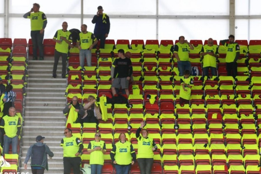 I tifosi dell'Huddersfield in trasferta a Southampton