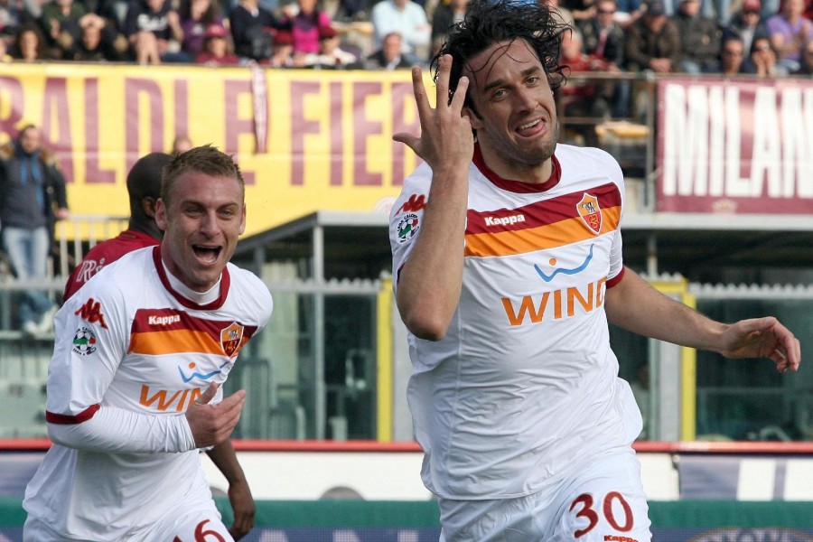 Luca Toni in giallorosso, di LaPresse