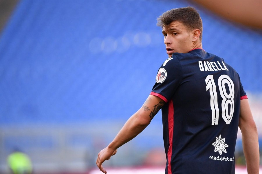 Nicolò Barella, giovane centrocampista del Cagliari al centro delle trattative di mercato, di LaPresse