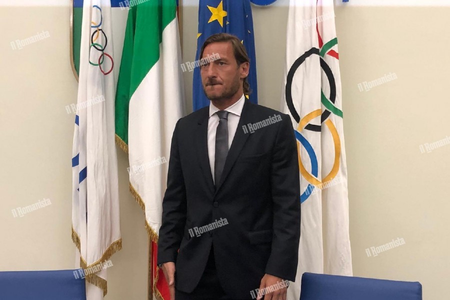 Francesco Totti nella conferenza stampa al salone d'Onore del Coni
