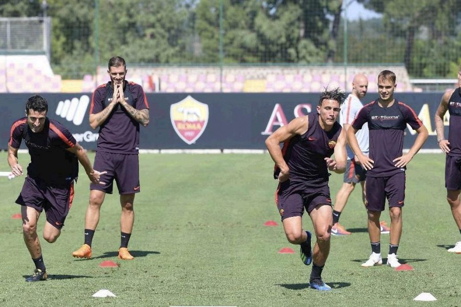 Uno scatto del ritiro della Roma nella scorsa estate a Trigoria, di LaPresse