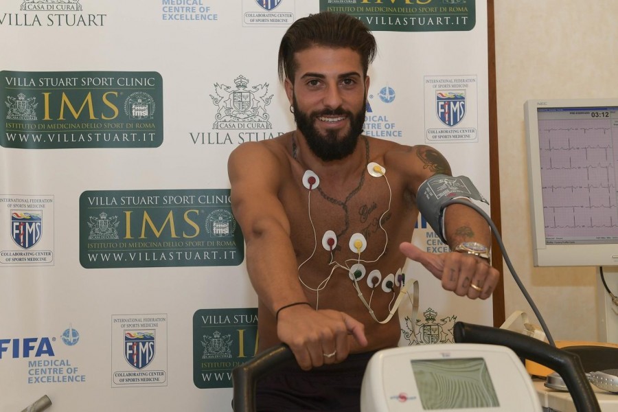 Daniele Verde durante le visite mediche a Villa Stuart, di LaPresse