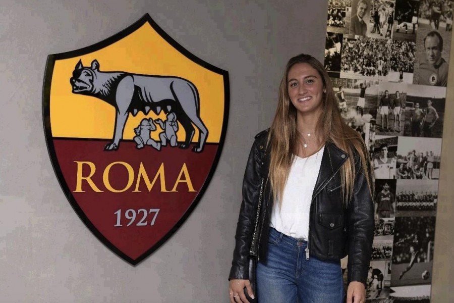 Simona Quadarella durante una visita a Trigoria