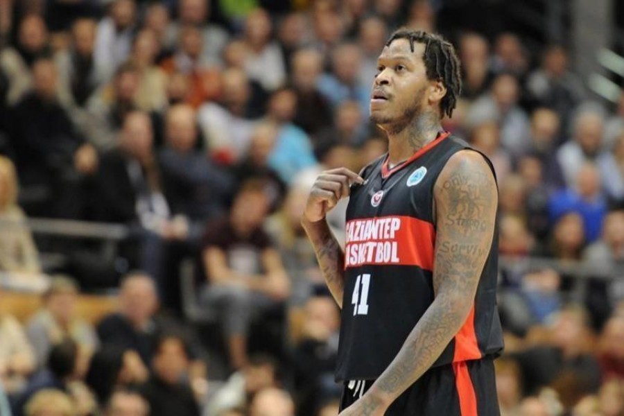 Colpo Davon Jefferson per la Virtus