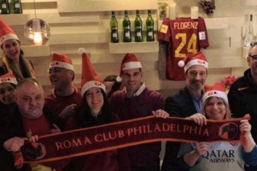 Il Roma Club Philadephia: al centro, con la sciarpa, Massimo Musumeci e la moglie Linda