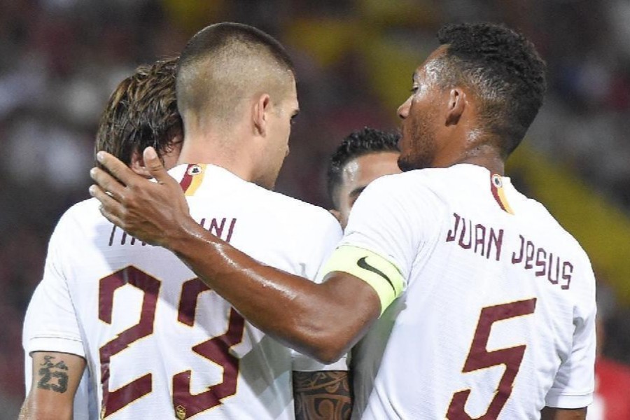 Juan Jesus e Mancini durante Perugia-Roma, di LaPresse