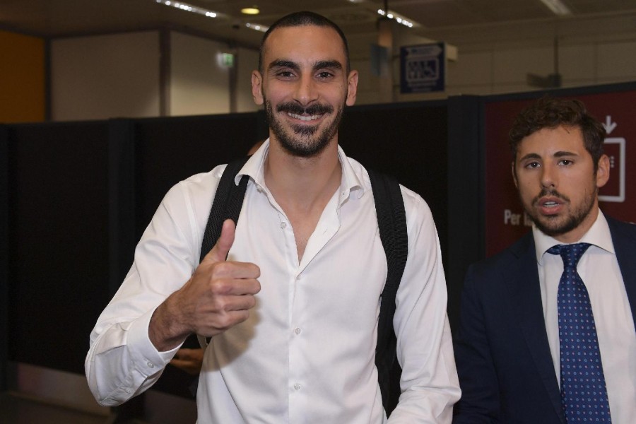 Davide Zappacosta all'arrivo a Fiumicino, di LaPresse