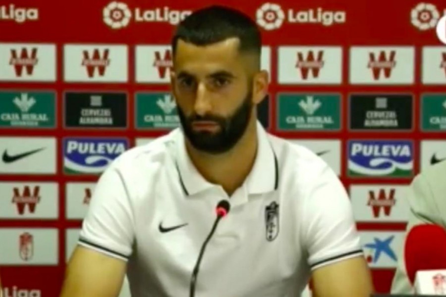 Maxime Gonalons in conferenza stampa (@GranadaCdeF)