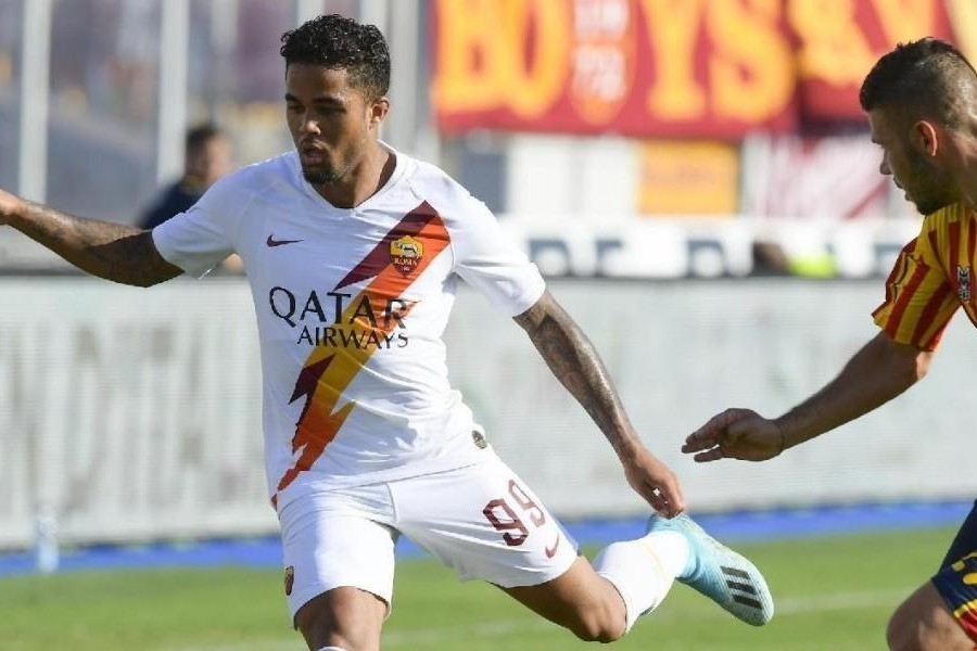 Justin Kluivert in azione contro il Lecce, di LaPresse