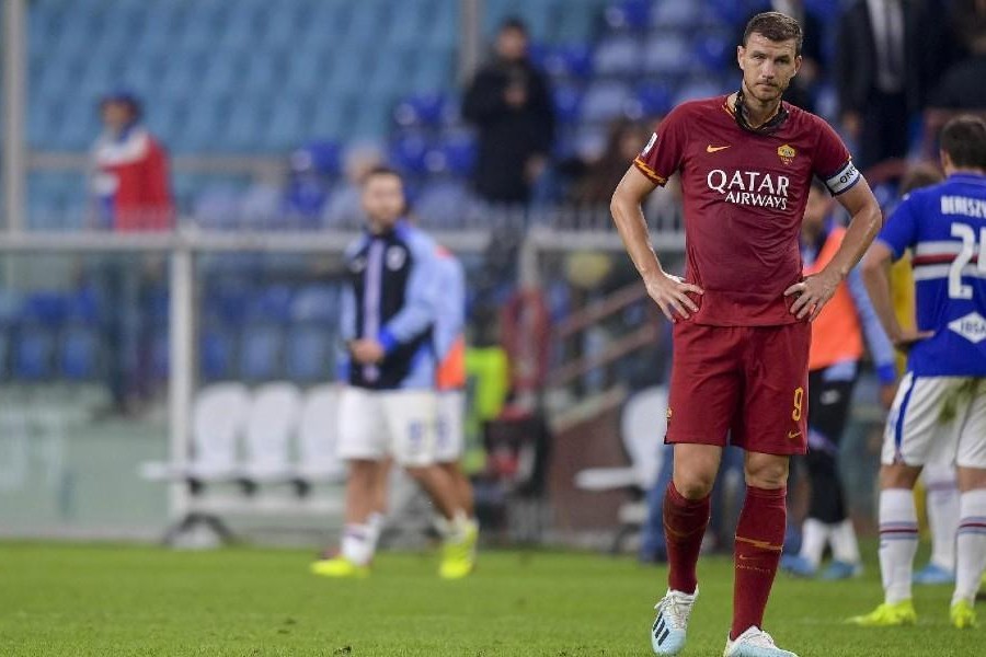 Edin Dzeko al termine della partita, di LaPresse