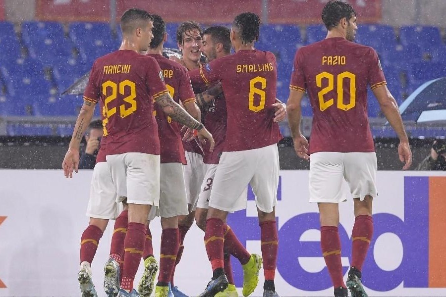 L'esultanza della Roma al gol di Zaniolo