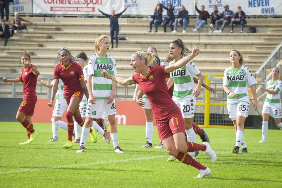 Kaja Erzen in azione durante Roma-Sassuolo, di LaPresse