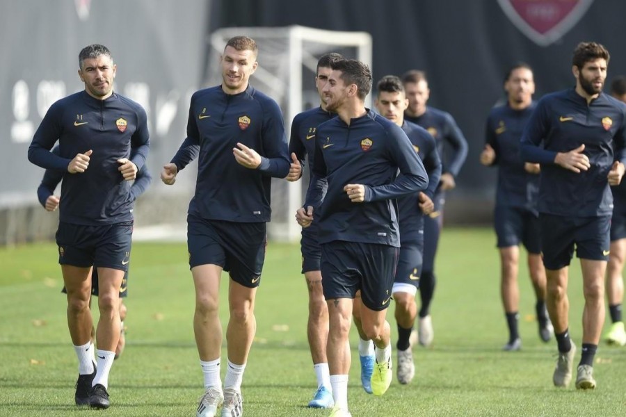 Kolarov, Dzeko e Pellegrini guidano il gruppo, di LaPresse