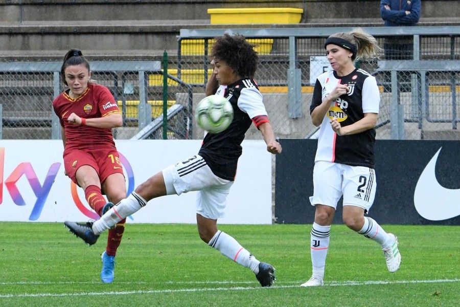 Annamaria Serturini in azione durante Roma-Juventus Femminile, di LaPresse