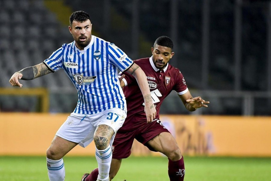 Andrea Petagna in azione contro il Torino, di LaPresse