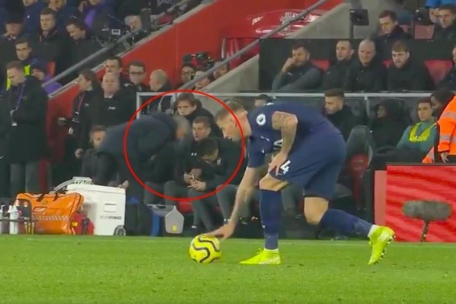 Il momento in cui Mourinho si è avvicinato alla panchina del Southampton