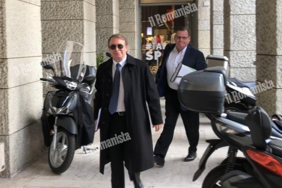 Marc Watts, presidente del Gruppo Friedkin, entra nella sede della Roma all'Eur