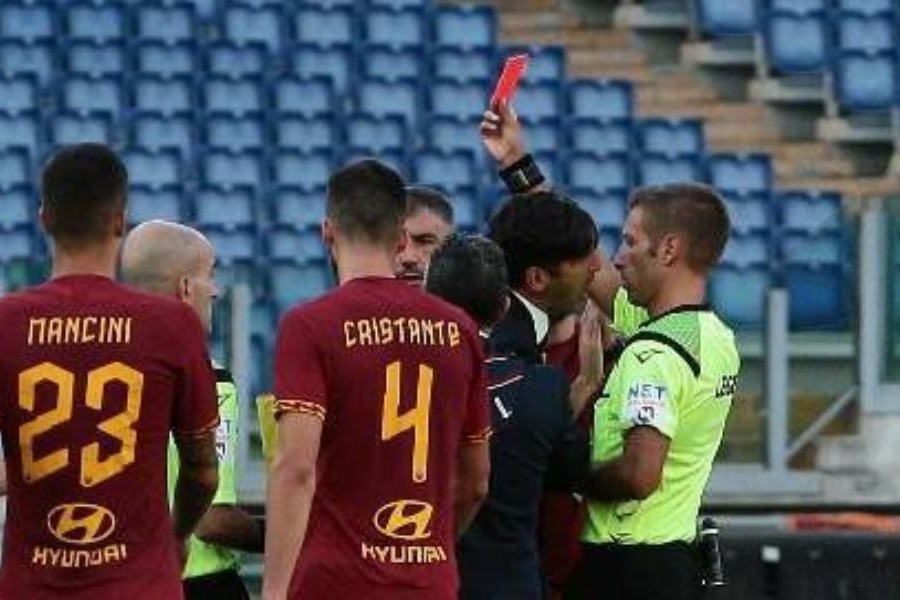 Fonseca e lo sfogo contro l'arbitro Massa dopo Roma-Cagliari