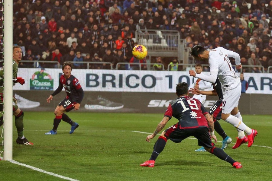 Kalinic segna il gol dell'1-1 contro il Cagliari