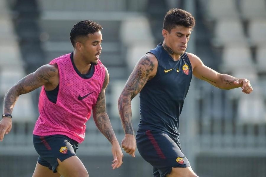 Justin Kluivert e Diego Perotti in allenamento, di LaPresse