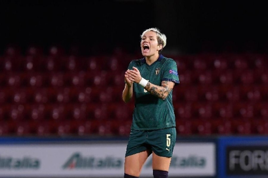 Elena Linari con la maglia della Nazionale, di LaPresse