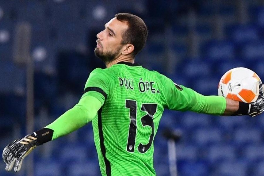 Pau Lopez durante Roma-Cluj