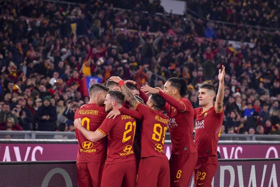 L'esultanza della squadra dopo l'1-0 firmato da Dzeko nel derby dello scorso 26 gennaio, di LaPresse