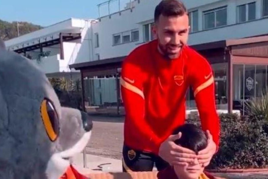 Borja Mayoral con Gabriele a Trigoria