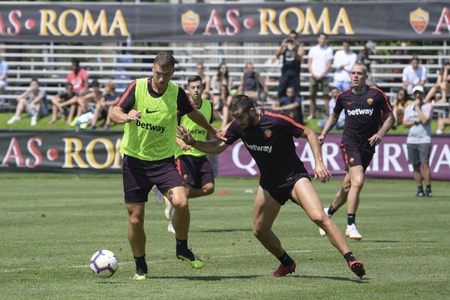 Dzeko e Manolas in allenamento, di LaPresse