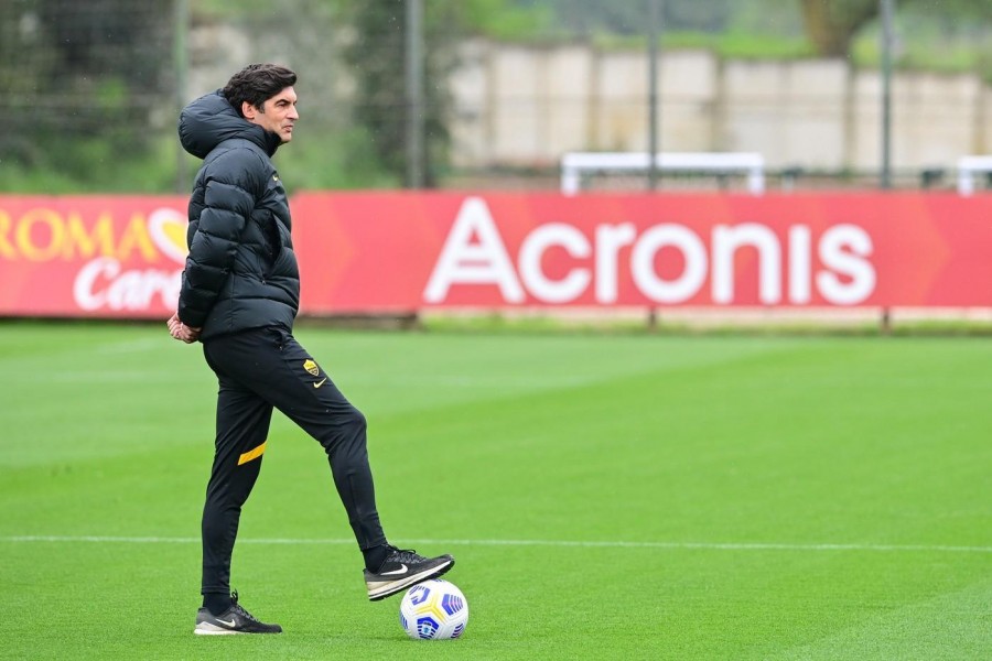 Paulo Fonseca a Trigoria durante un allenamento della sua squadra, di LaPresse