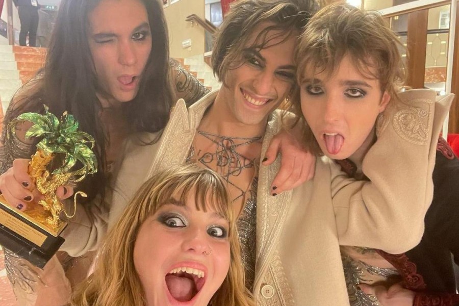 I Maneskin dopo la vittoria al Festival di Sanremo con \