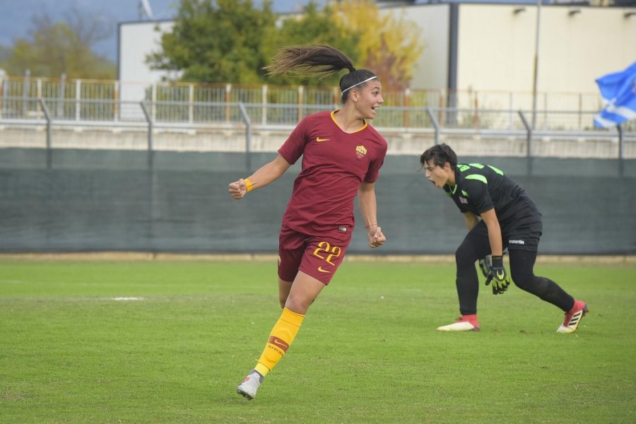 Agnese Bonfantini esulta dopo il gol del raddoppio, di LaPresse