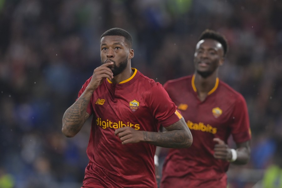 Georginio Wijnaldum dopo il gol segnato durante Roma-Sampdoria