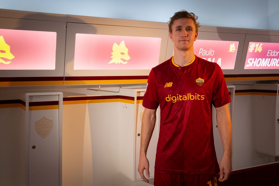 Solbakken con la maglia della Roma 