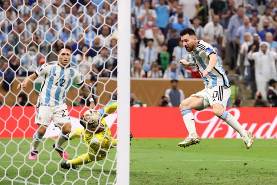 Lionel Messi segna il terzo gol