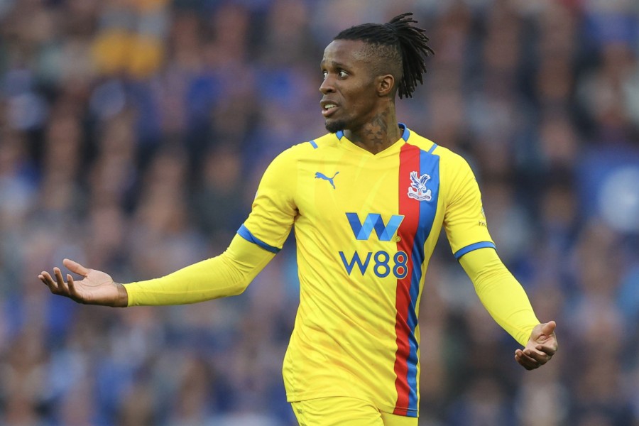 Wilfried Zaha con la maglia del Crystal Palace