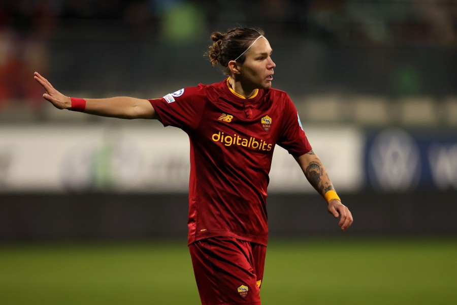 Elena Linari con la maglia della Roma