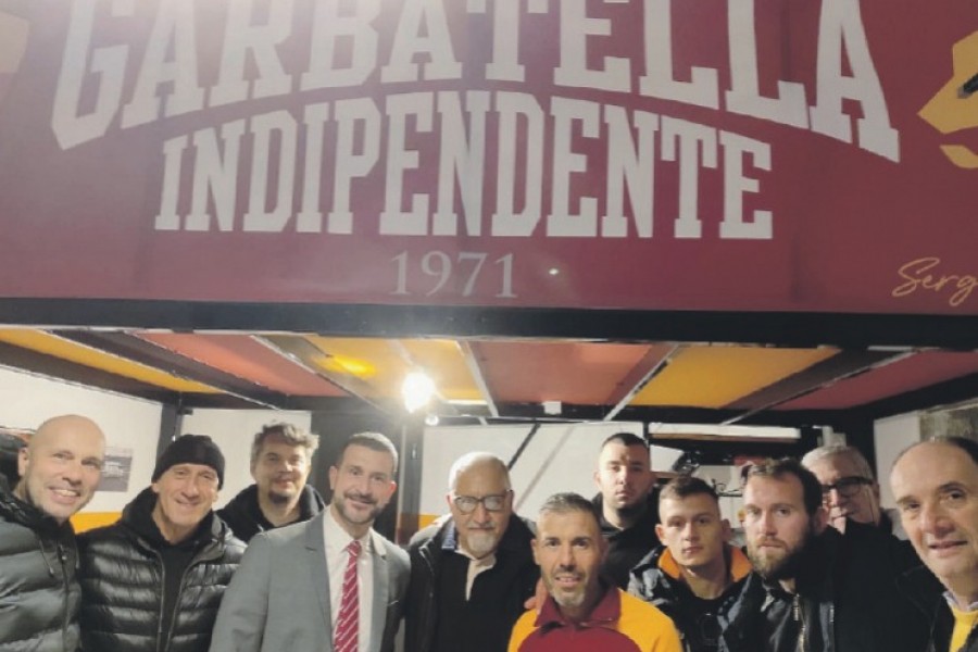 Uno scatto dall’inagurazione della nuova sede del Roma Club Garbatella Indipendente 1971 “Sergio Terenzi”.