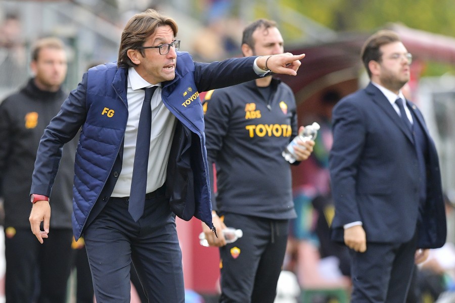 Una foto dell'allenatore della primavera della Roma Guidi