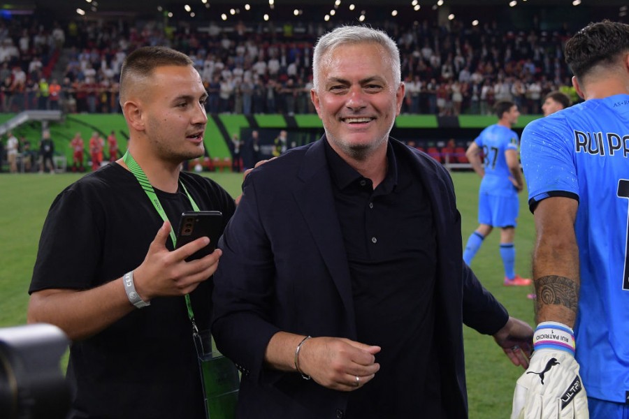 Mourinho nel giorno del trionfo di Tirana