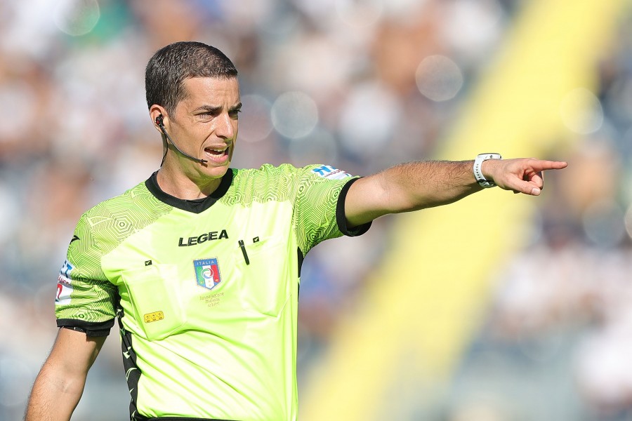 Arbitro Ayroldi durante una partita