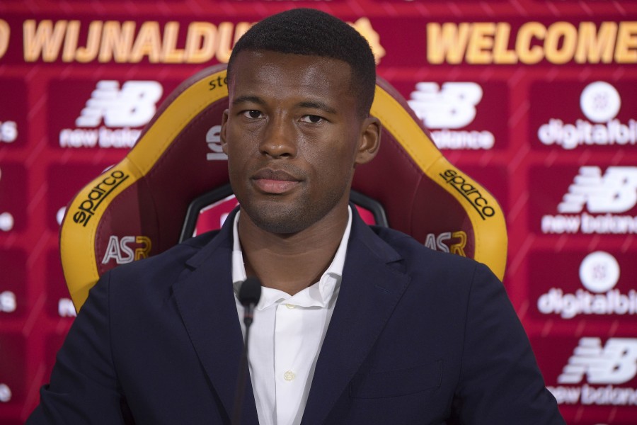 Georginio Wijnaldum durante la presentazione all'Olimpico